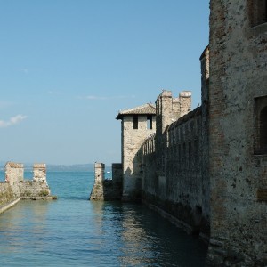 Il castello nel lago