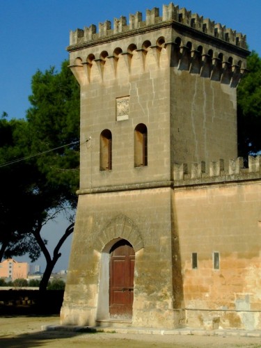 Taranto - Torre di periferia