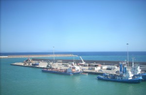 Il porto visto dal traghetto