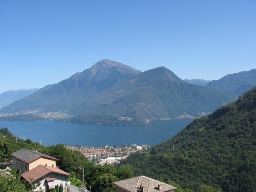 Dongo - Veduta di Dongo Dongo - Veduta di Dongo