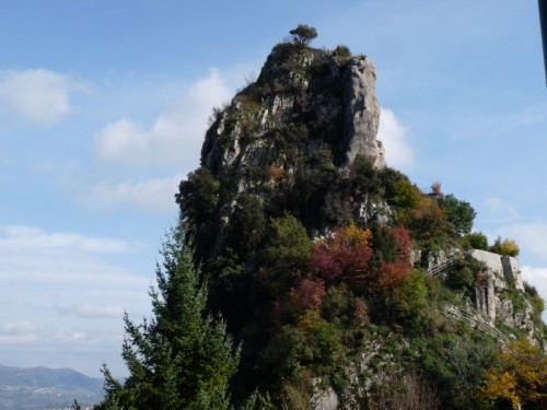 Pietrastornina - I resti del Castello di Pietrastornina Pietrastornina - I resti del Castello di Pietrastornina