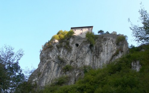 Bondone - Castello di S.Giovanni