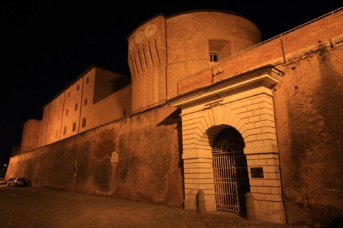 Saluzzo - La Castiglia ingresso (notturno)