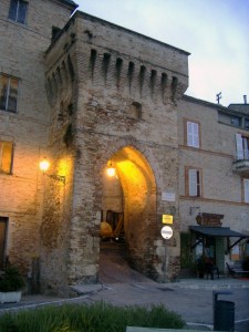 porta d’entrata all’imbrunire