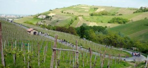 lasciando il paese alla spalle