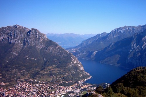 Valmadrera - Sorvolare................ma solo con lo sguardo............