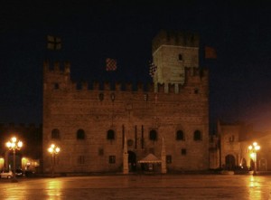 Castello inferiore di Marostica di sera