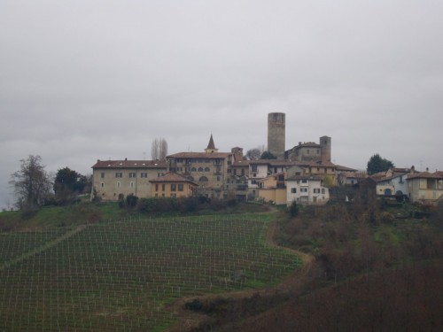 Castiglione Falletto - Paesello in collina