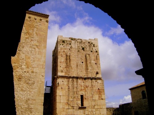 Sant'Angelo dei Lombardi - La torre difensiva del Goleto
