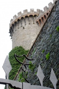 Puntali cancello d’entrata al castello