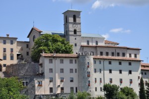 Castelmonte - Il borgo fortificato