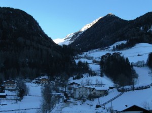 Paese alpino sulla strada che porta a Vetta d’Italia