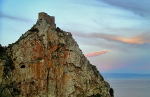 Il castello e la sua nuvola rosa