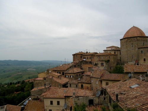 Volterra - una scala di tetti