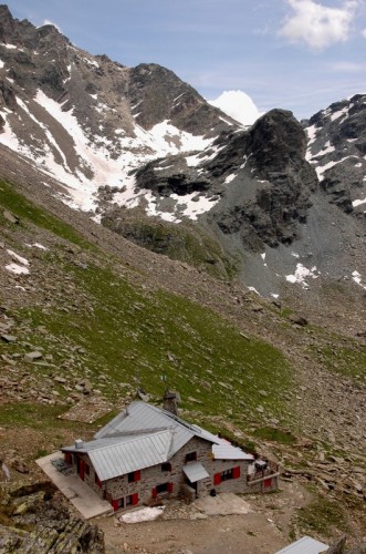 Lanzada - Capanna Carate in Valmalenco Lanzada - Capanna Carate in Valmalenco
