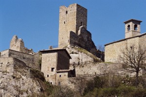 Il castello e la chiesa