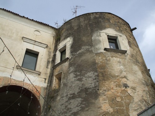 Acerra - affacciati alla finestra....Babbo Natale!