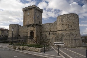 ” Castello Piccolomini ” Ortucchio