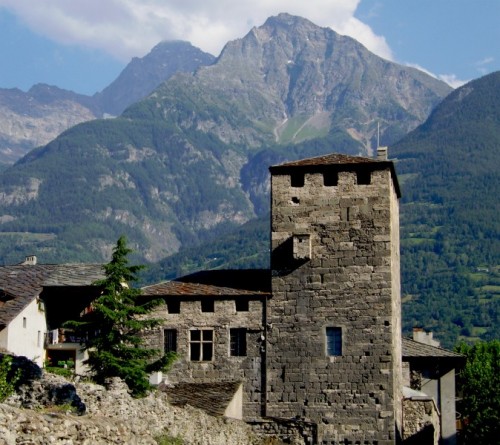 Aosta - Montagne e torri Aosta - Montagne e torri