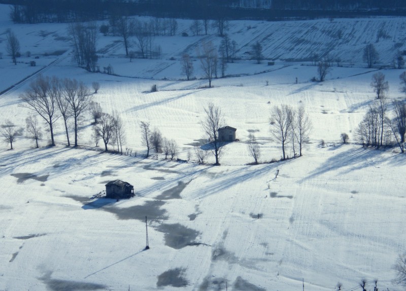 ''perse nel bianco della  valle'' - Teglio