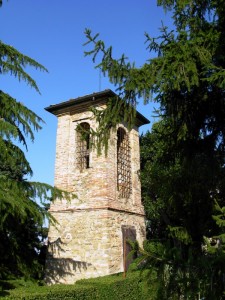 In fondo al giardino del castello di Monteleone