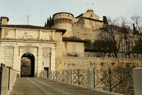 Brescia - Porta del castello Brescia - Porta del castello