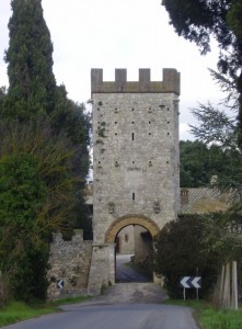 L’ingresso al castello di Tordimonte