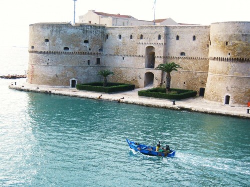 Taranto - Il Canale navigabile e Castel S.Angelo
