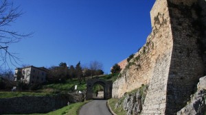 Porta Maggiore  (Archi di Casamari)…