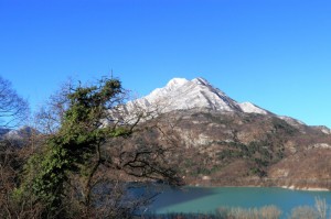 Lago di Cavazzo e monte Amariana