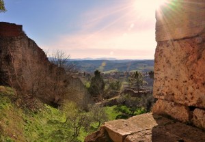 Al di là delle mura