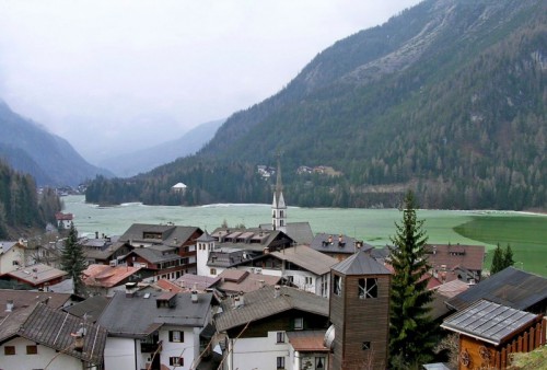 Alleghe - Alleghe ed il lago ghiacciato