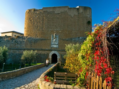 Sorano - Ingresso alla fortezza Orsini - n.2