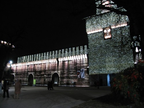 Milano -  Castello Sforzesco Illuminato  a Festa