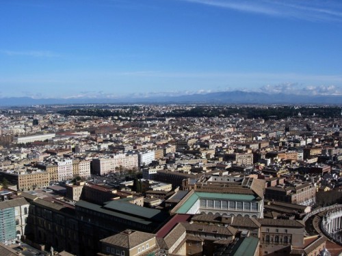 Roma - e...sullo sfondo ....il Terminillo