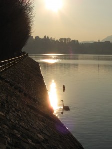 In riva al lago