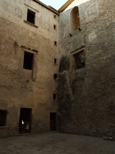 Fortezza di Roccella Jonica cortile