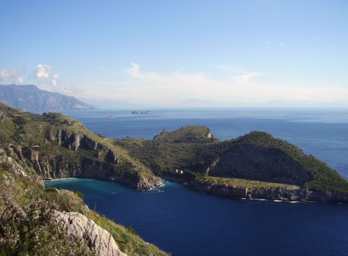 Massa Lubrense - Baia di Ieranto da Punta Campanella Massa Lubrense - Baia di Ieranto da Punta Campanella