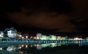 Notturno della stupenda spiaggia di Cattolica