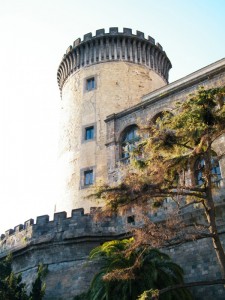 Una torre del Maschio Angioino