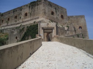 l’ingresso del castello di Scilla