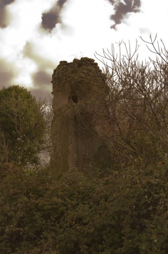 Magliano Romano - Torre di uno dei castelli di Magliano Magliano Romano - Torre di uno dei castelli di Magliano