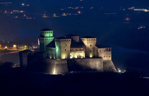 Langhirano - La fortezza dal cuore affrescato sorge "altiera et felice"