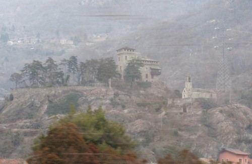 Settimo Vittone - Il Castello di Montestrutto Settimo Vittone - Il Castello di Montestrutto