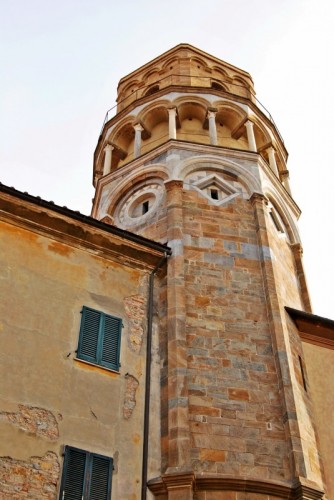Pisa - Torre incastonata