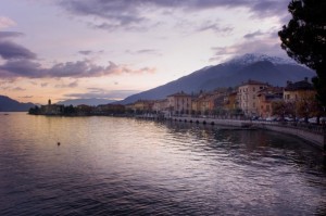 Tramonto sul lago