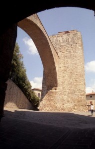 Torre di accesso alle mura