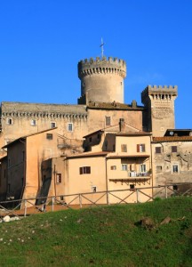 Il Castello Ducale tra azzurro e verde