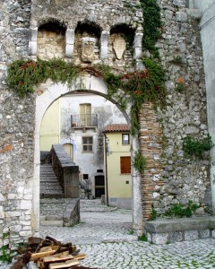 E’ Gennaio e la castellana ha molto freddo !