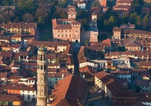 PIAZZA DELLA CHIESA E DEL CASTELLO